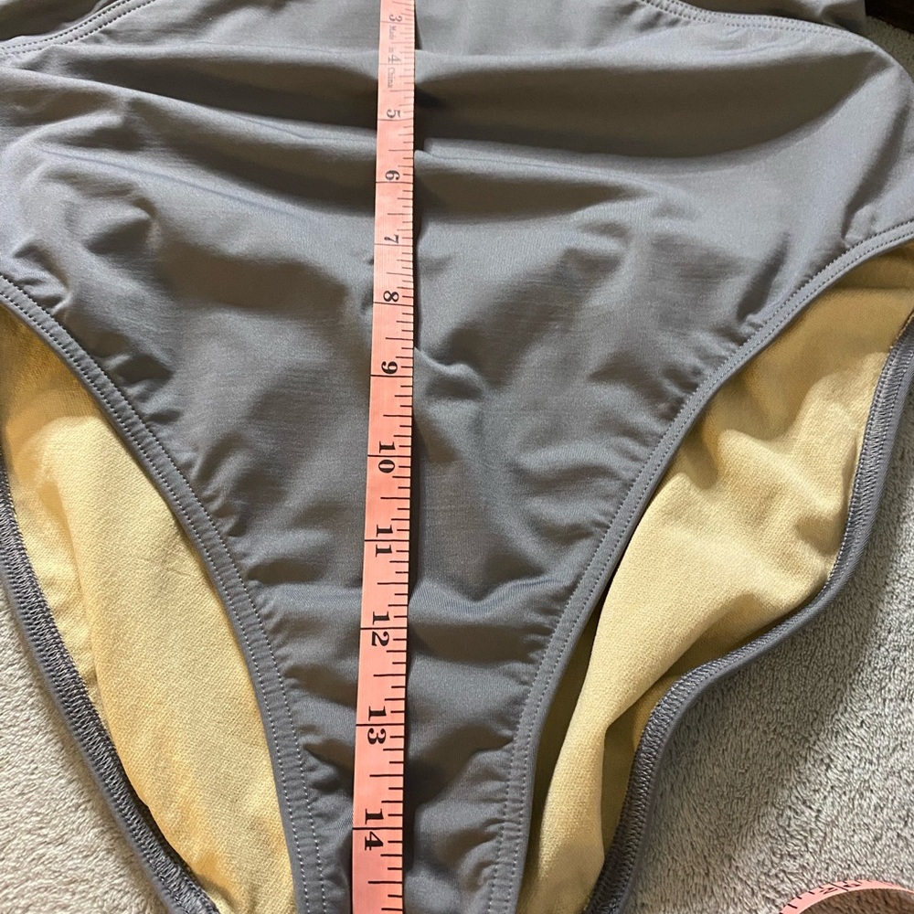 Victorias Secret Gray One Piece Swimsuit deep plunge neckline Sz M - Picture 6 of 9